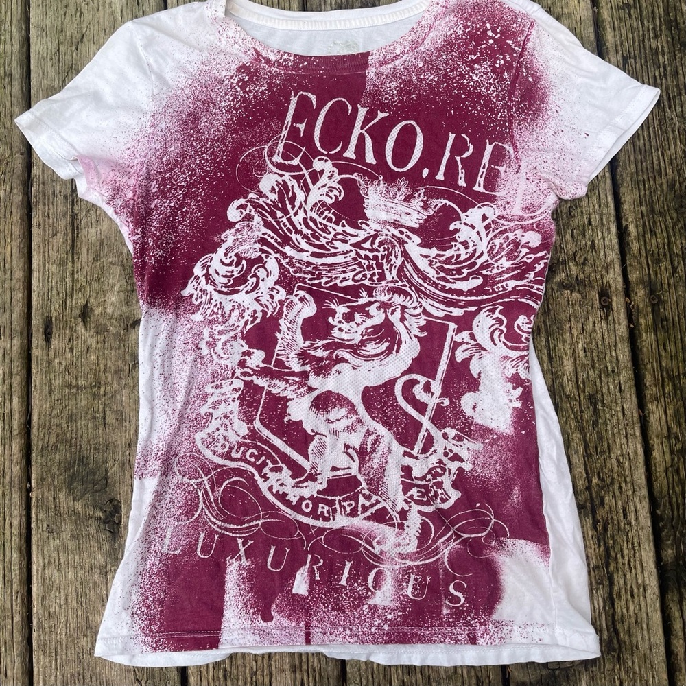 Ecko Red White and Purple Graphic Tee Y2K Vintage Cute